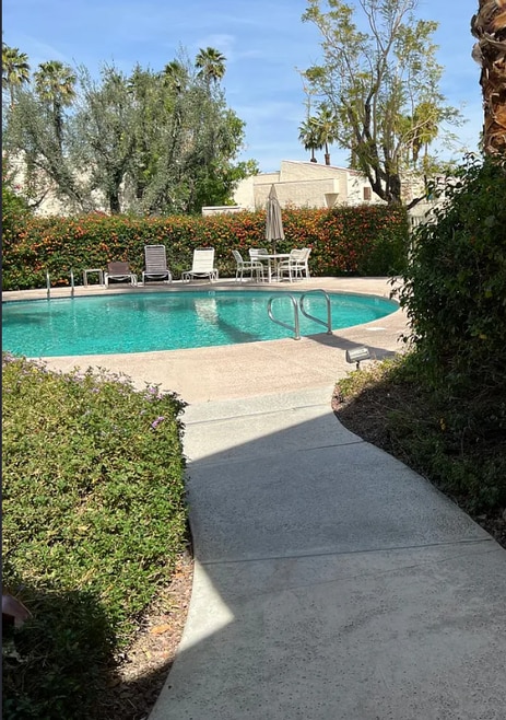 Building Photo - 2017 Normandy Ct