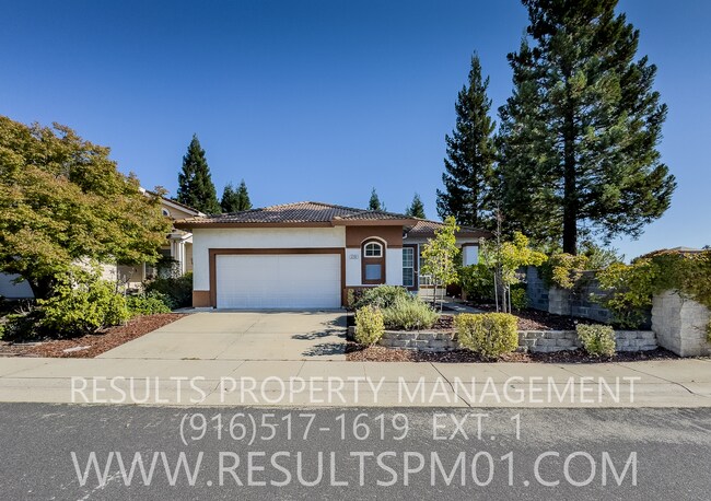 Primary Photo - Lovely 4 bedroom Roseville home Olympus po...