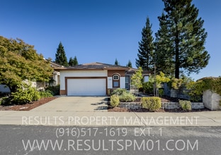 Building Photo - Lovely 4 bedroom Roseville home Olympus po...