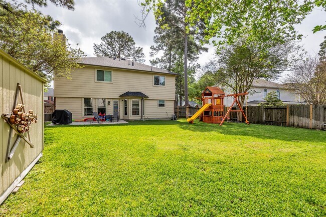 Building Photo - 25031 Aughton Dr