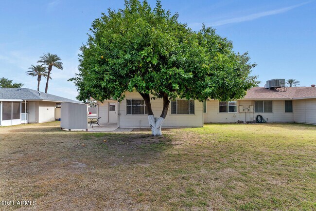Building Photo - 10303 W Prairie Hills Cir