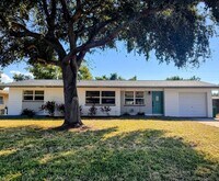 Building Photo - Newly Renovated 3-Bed/2-Bath Home – Large Yard & Fenced Privacy!