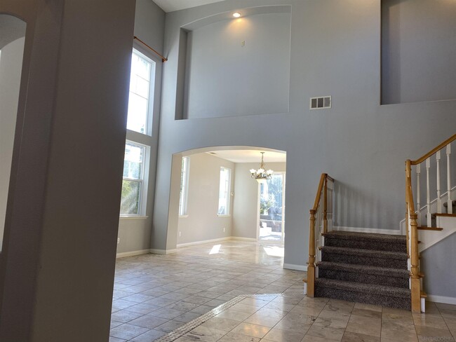 Building Photo - 513 Park Ln