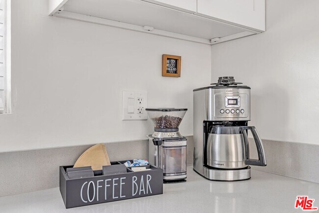 Building Photo - 15006 Burin Ave