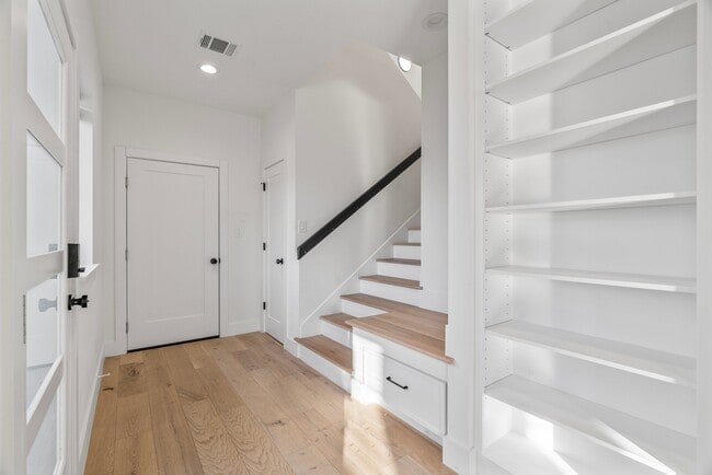 Building Photo - 3802 Commerce St