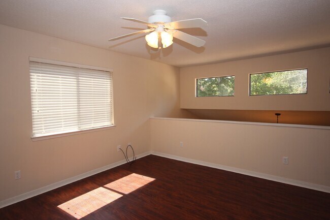 Building Photo - Northeast Pensacola 2BR Home Near I-10 & Pensacola Bay with Loft, Granite Kitchen, Attached Garag...