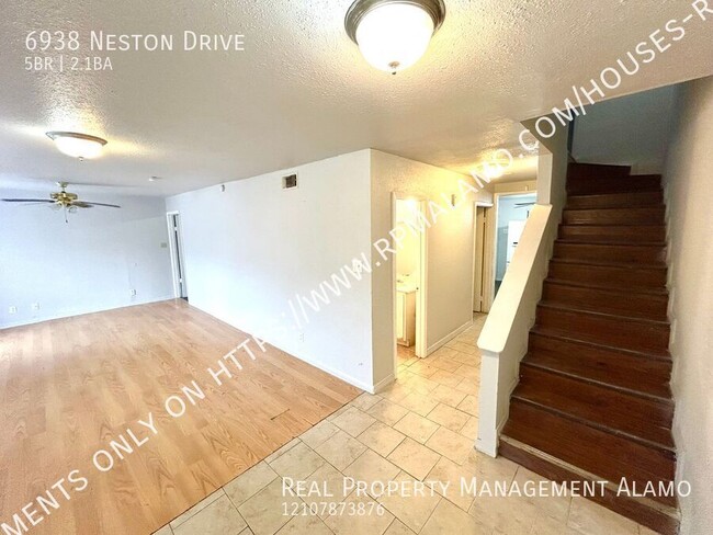 Building Photo - 6938 Neston