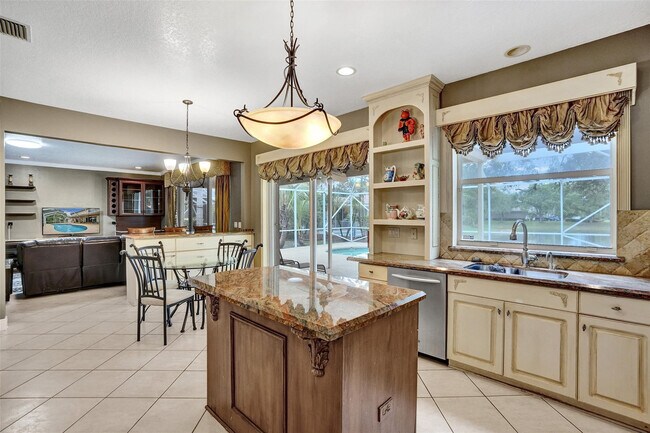 Building Photo - 10442 NW 60th Pl