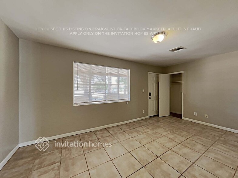 Building Photo - 8222 N 30th Dr