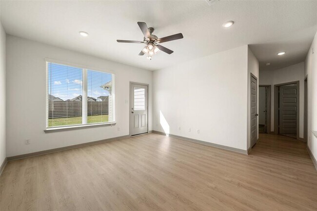 Building Photo - 270 Boatright Blvd