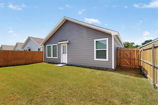 Building Photo - 6739 Highlands St