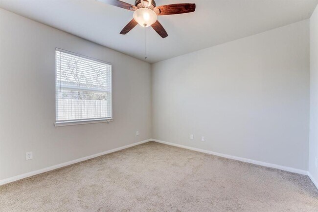 Building Photo - 5842 Adelaide River Dr