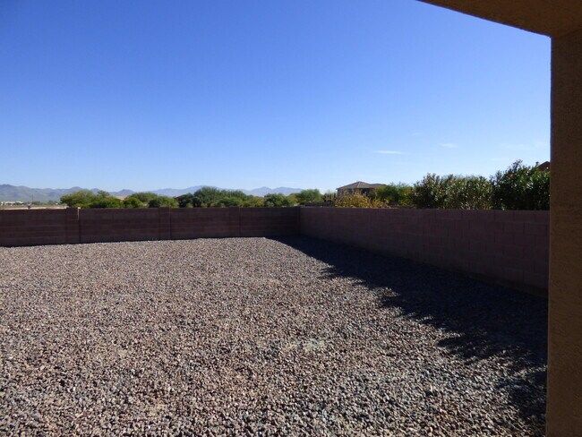 Building Photo - 13004 N Lea Maw Dr