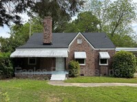 Building Photo - 306 S Andrews Ave