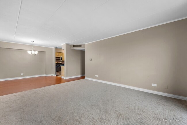 Building Photo - 300 S Roselle Rd