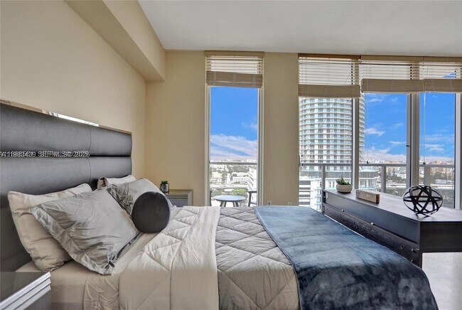 Building Photo - 185 SW 7th St