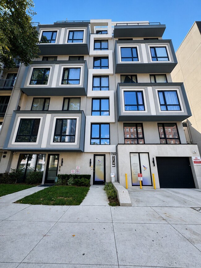 Building Photo - 150 Lenox Rd