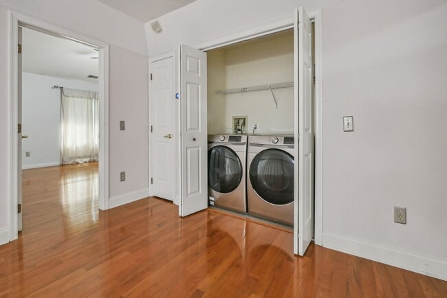 Building Photo - 64 Jesse Ct