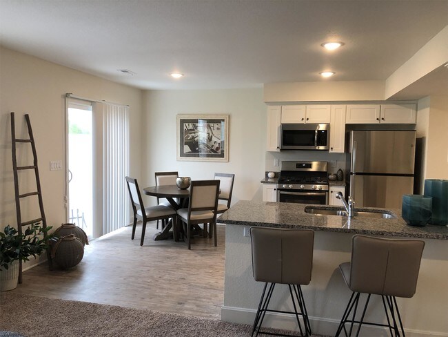 Building Photo - 19535 Mulberry Ln