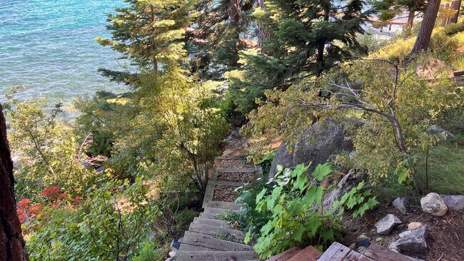 Building Photo - Furnished Lakefront home with amazing Lakeviews