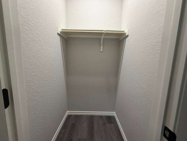 Building Photo - Spacious 2-Story 3BR Apartment Near Shopping, Parks & Major Highways in San Antonio