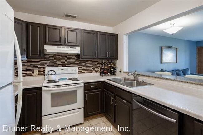 Building Photo - 1 br, 1 bath House - 102 Prairie Heights D...