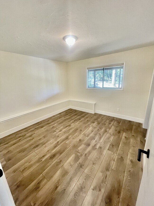 Building Photo - 13232 Rocky Ln