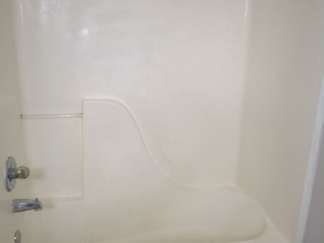 Building Photo - Charming 2 Bedroom in Downtown Chattanooga! Housing vouchers accepted!