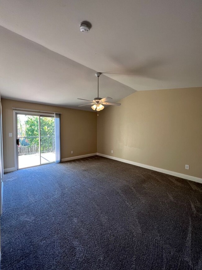 Building Photo - 5504 Pine Canyon Dr