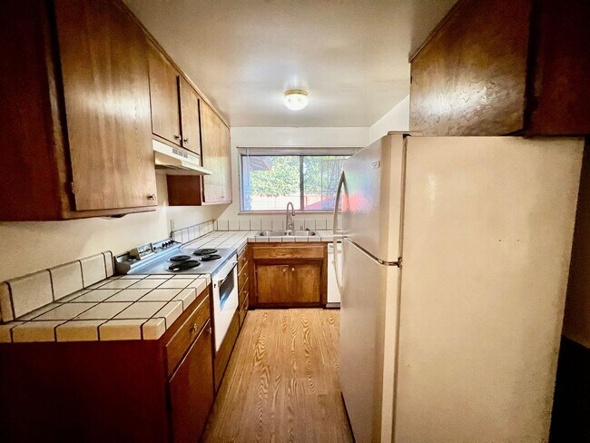 Building Photo - 651 Belladonna Ct