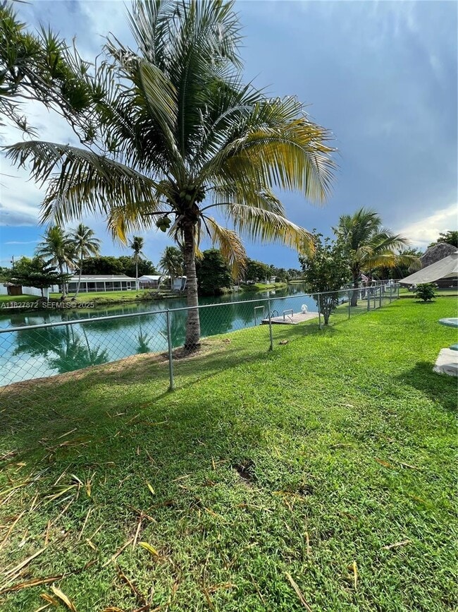 Building Photo - 9740 Sterling Dr