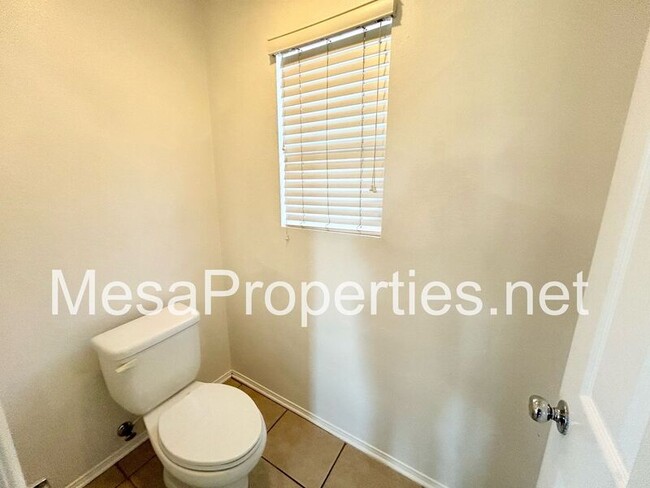 Building Photo - 14051 Yearling Ln