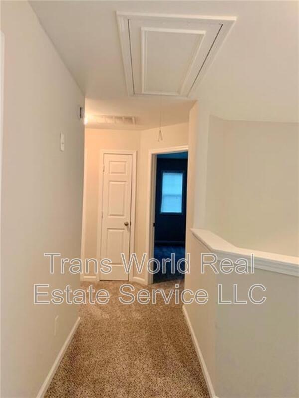 Building Photo - 2534 Winslow Ridge Dr NE
