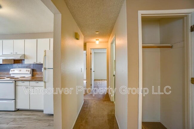 Building Photo - 1709 SE 145th Ct