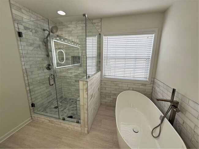 Building Photo - 2822 Savannah Walk Cove
