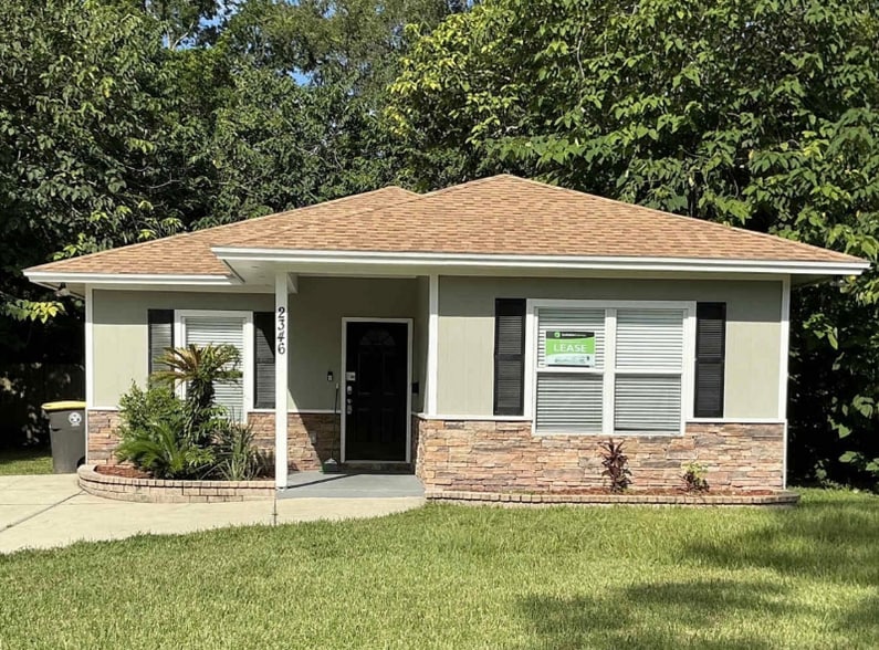 Primary Photo - 2346 Somerset Rd