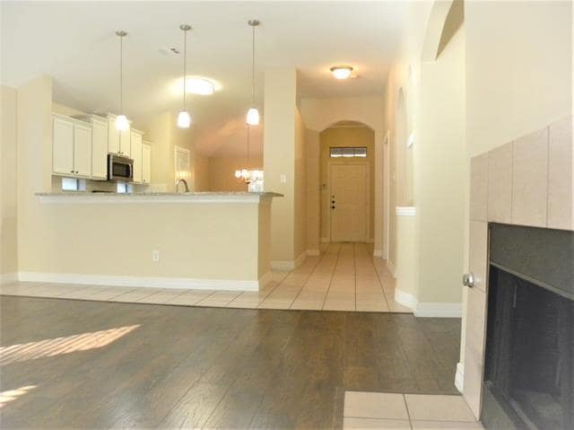 Building Photo - 1704 Flamingo Dr