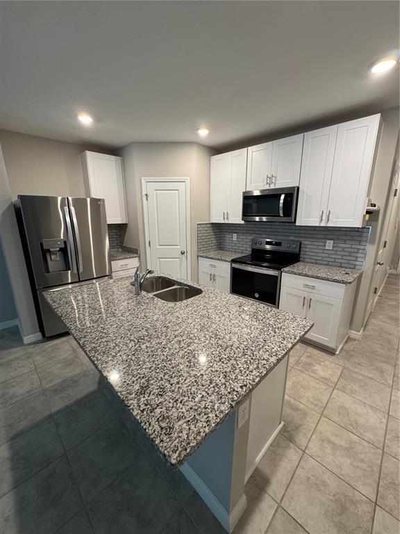 Building Photo - 5860 Ocean Isle Dr