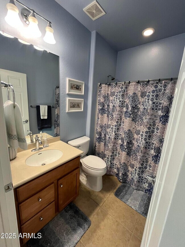 Building Photo - 26197 Vista Dr
