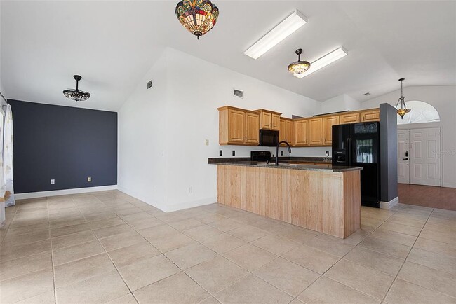 Building Photo - 113 Whippoorwill Dr