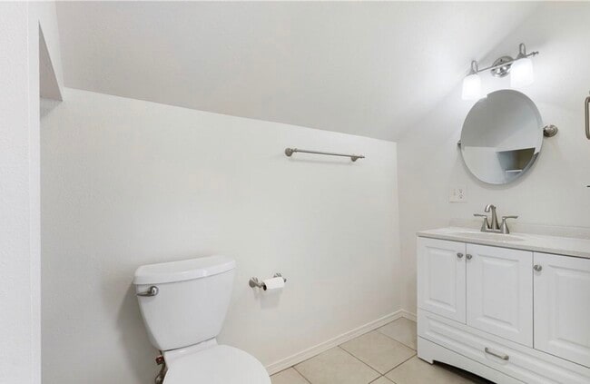 Building Photo - 2156 S M St