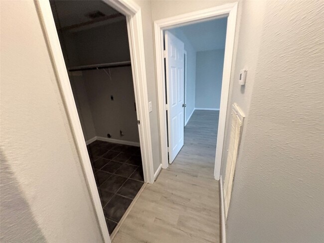 Building Photo - 3006 Fort Stockton Dr