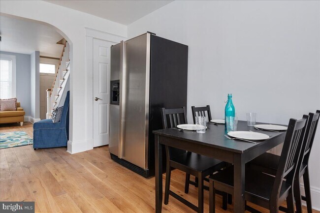 Building Photo - 3415 Mount Pleasant Ave