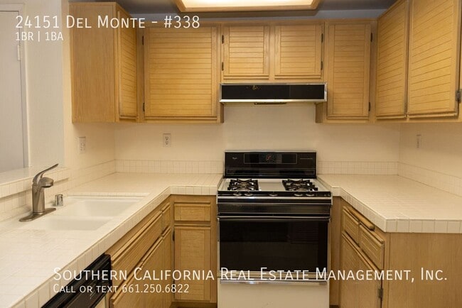 Building Photo - 24151 Del Monte Dr.