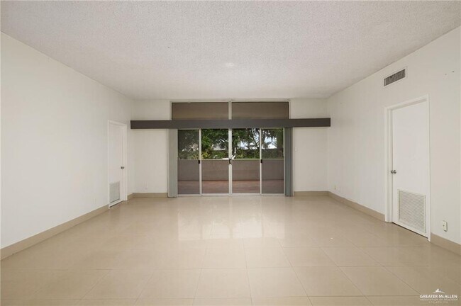 Building Photo - 20 Wichita Ave