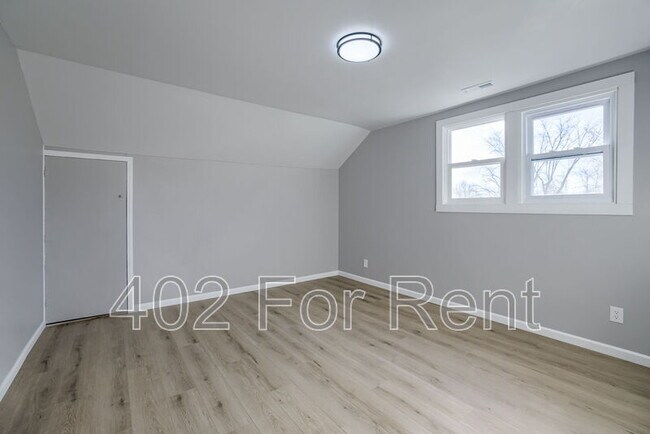 Building Photo - 6046 S 36th St