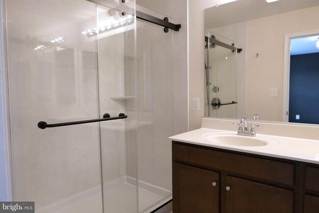 Building Photo - 25152 Sweet Myrtle Square