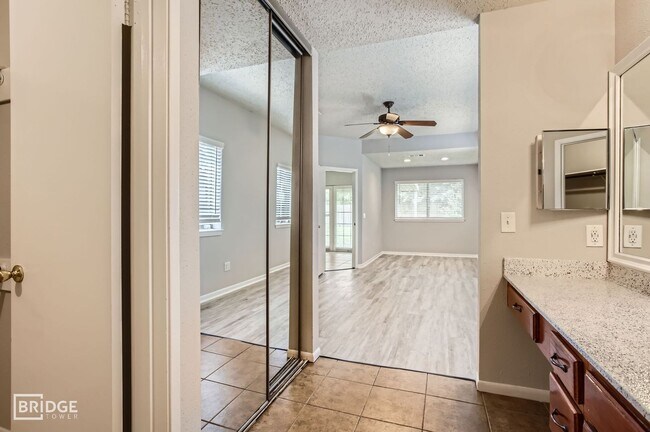 Building Photo - 11910 Yearling Dr