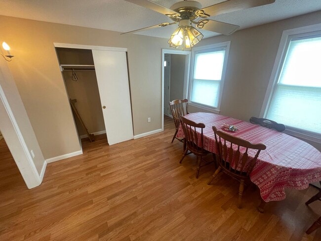 Building Photo - Single-Family Home in South Nashua