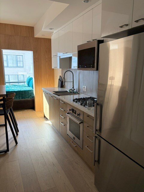 Building Photo - Perla